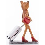 Macska figura bőrönddel poly 21x15cm