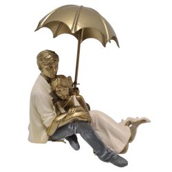 Szerelmespár esernyővel poly 15x18x11cm