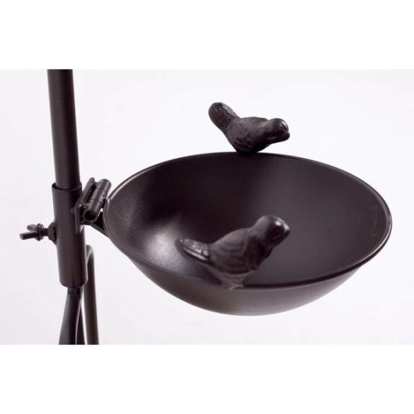 Madáritató földbe szúrható fém 60x62x126 cm több féle/db