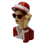 Női arc piros kalapos 17x26cm