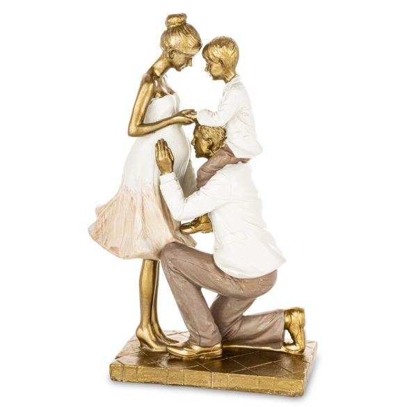 Szerelmespár gyerekkel poly 24x14cm