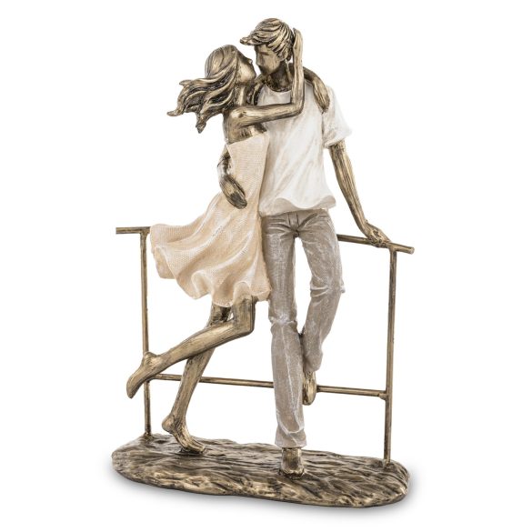 Szerelmespár korlát előtt poly 25x17cm